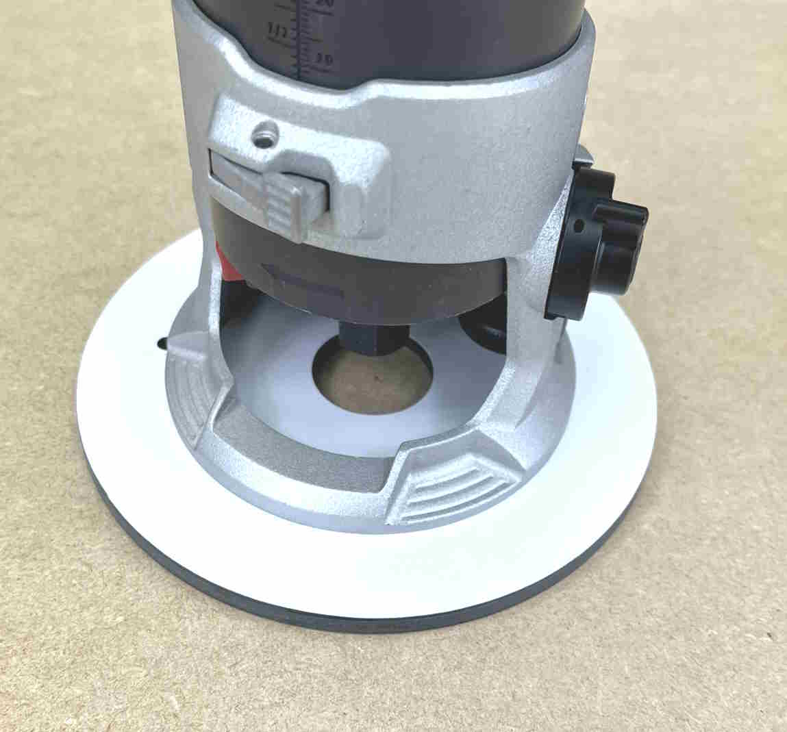 Circle Base Plate w/ Bushing Hole for Compact Routers