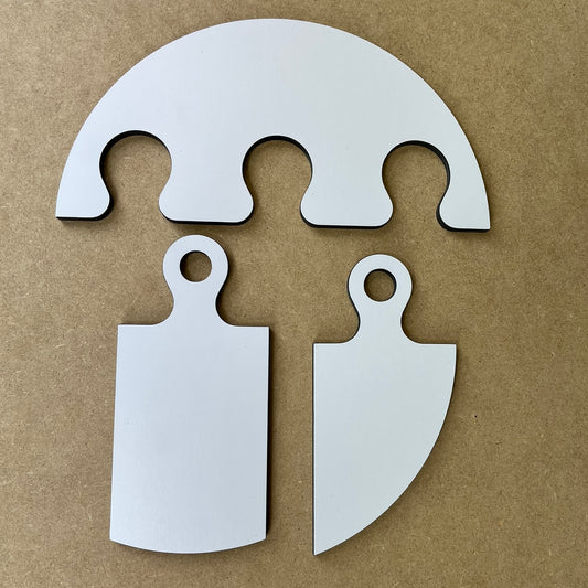 Circle cutting board templates  on a brown background