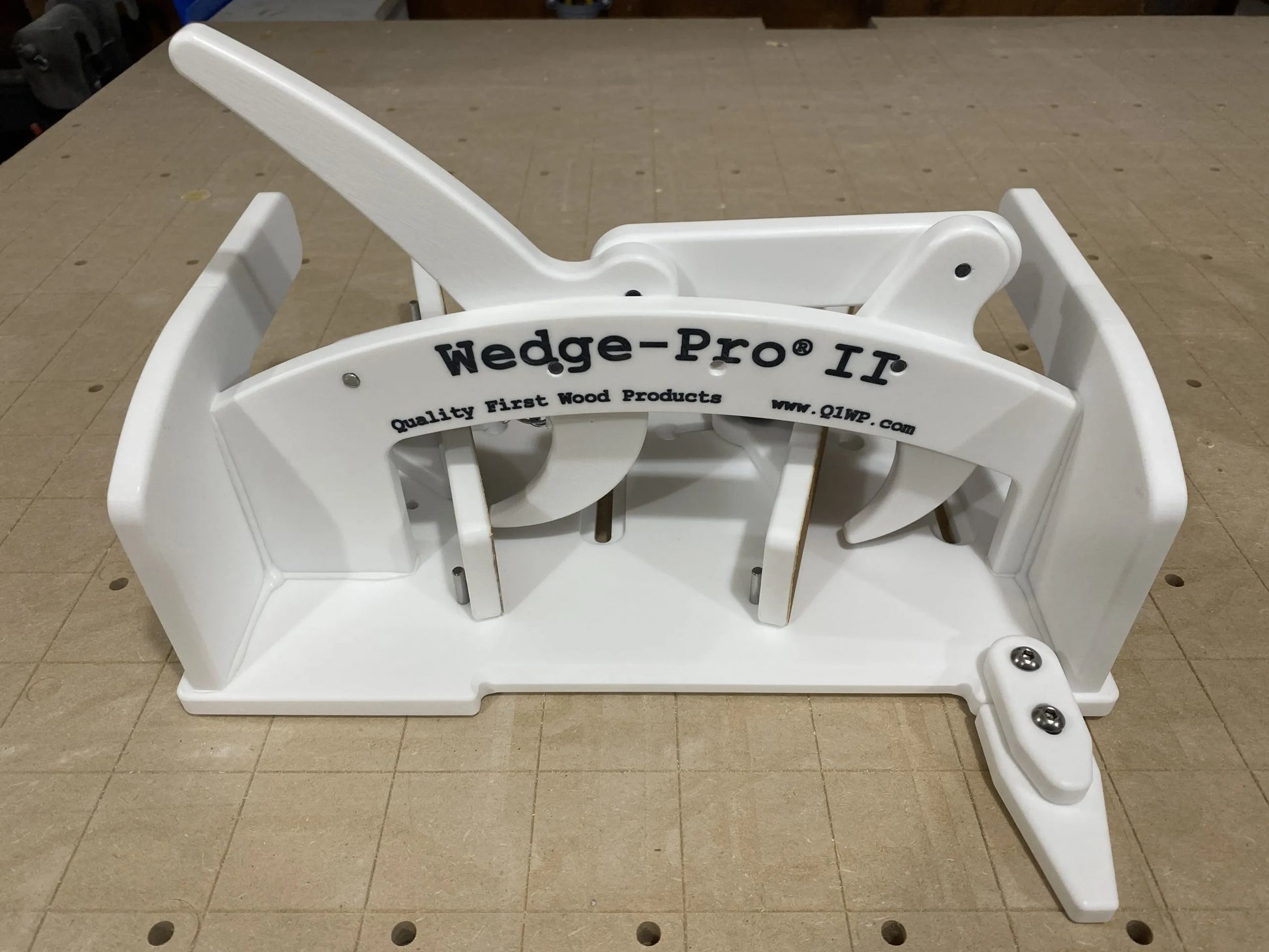 Segmented circle cutting jig